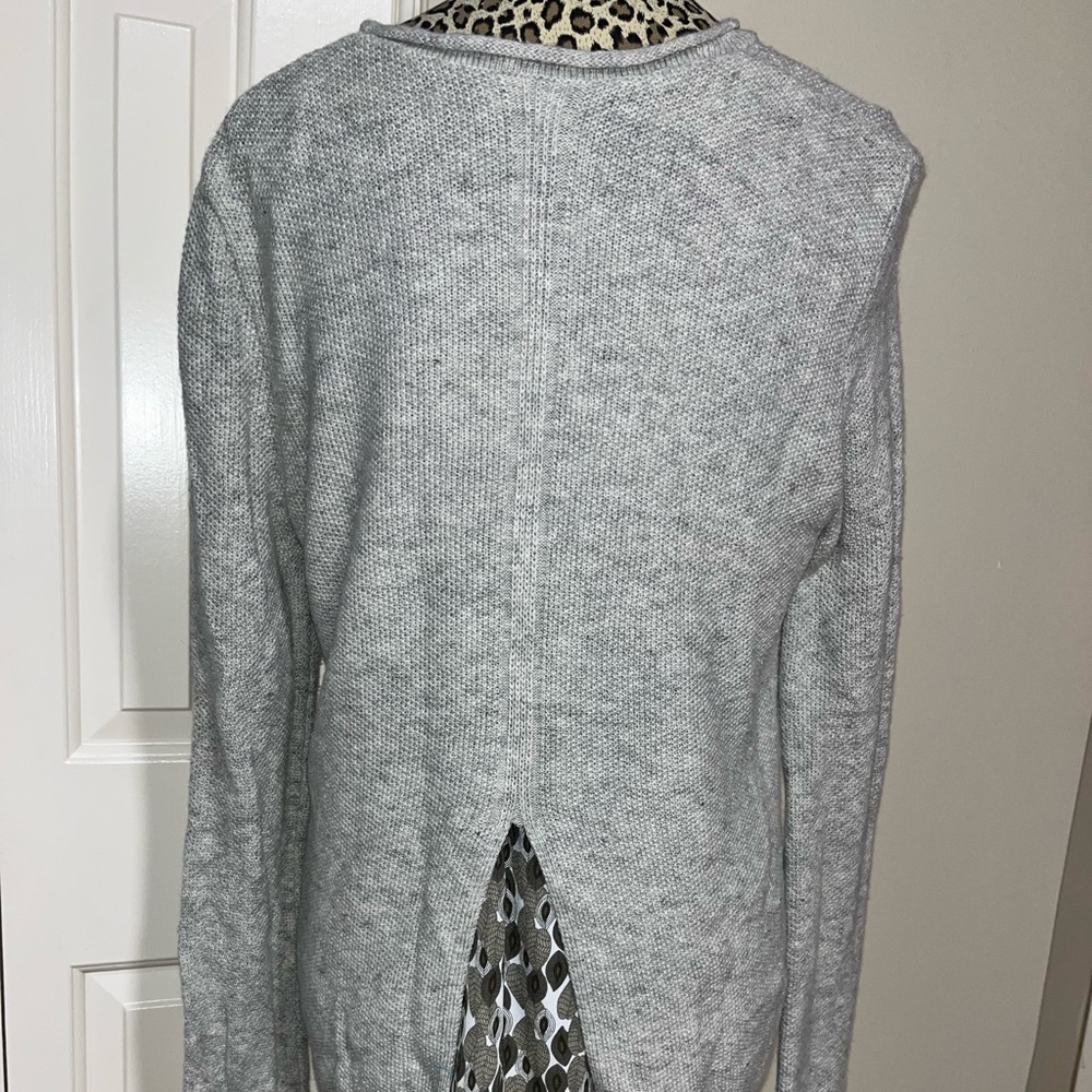 Anthropologie Coin 1804 Split Back Layered Look Gray Sweater Size Large - Picture 3 of 9